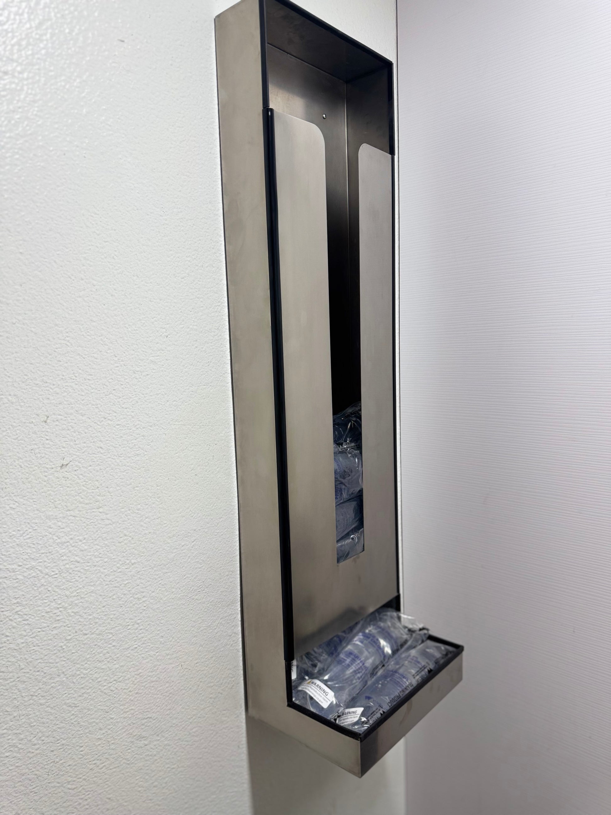 Premium Clinic Fixture, Wall Mounted Gravity Fed Bulk IV Bag Storage “FIFO” Design 